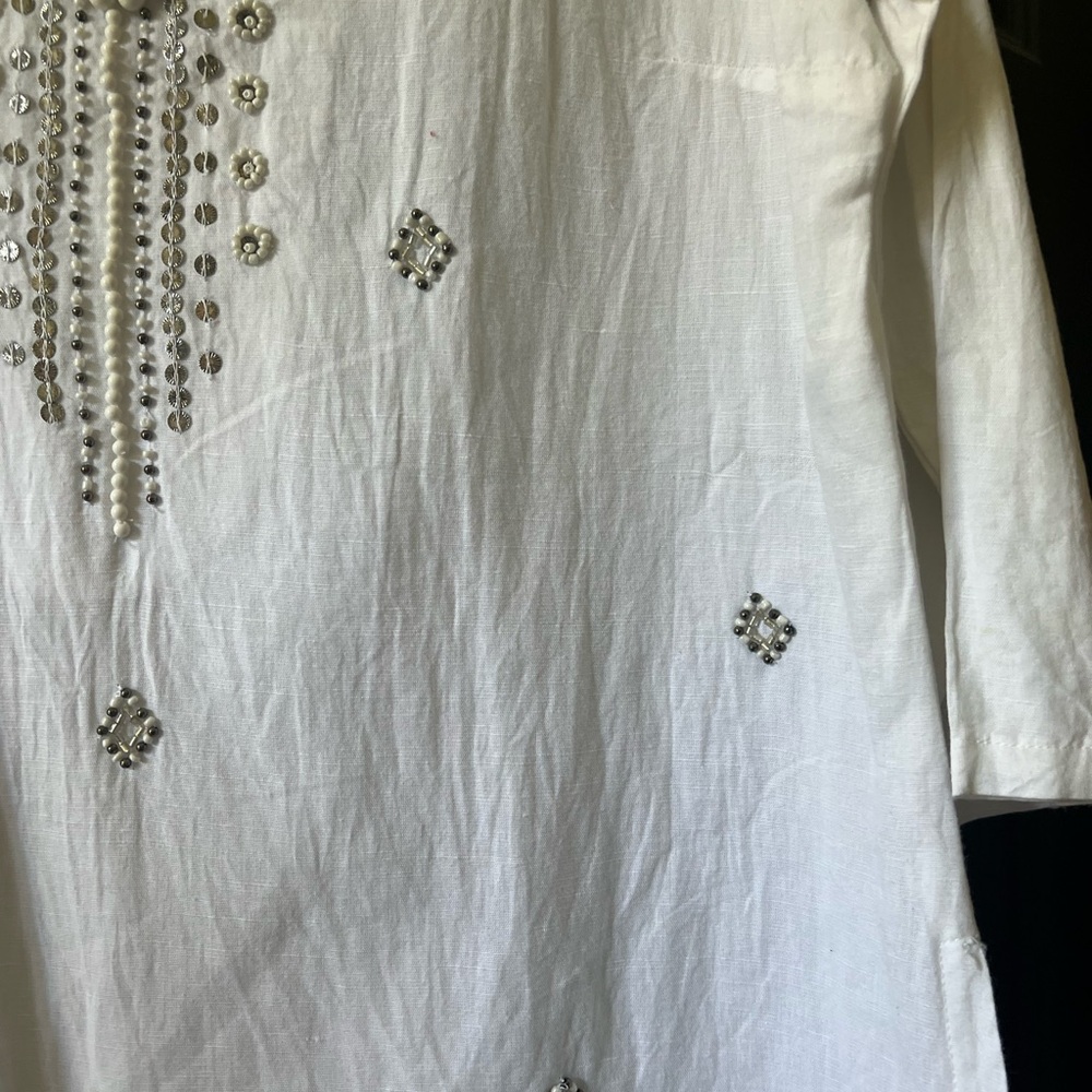 Chico's White Embellished V-Neck Top - Picture 6 of 9